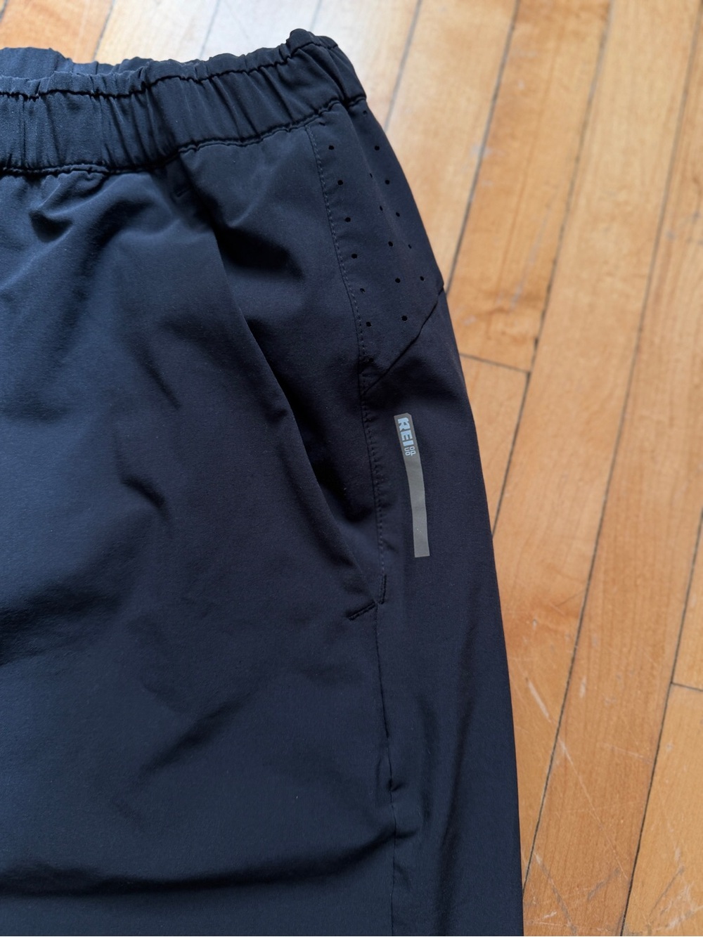 REI Co-Op Active Pursuits Shorts Men's Black Lined Pockets Running Hiking Sz. L - Picture 3 of 9